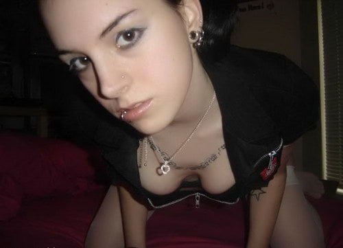 Cute Amateur Teen SelfPics