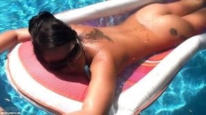 Nikki Sims Naked In The Pool1
