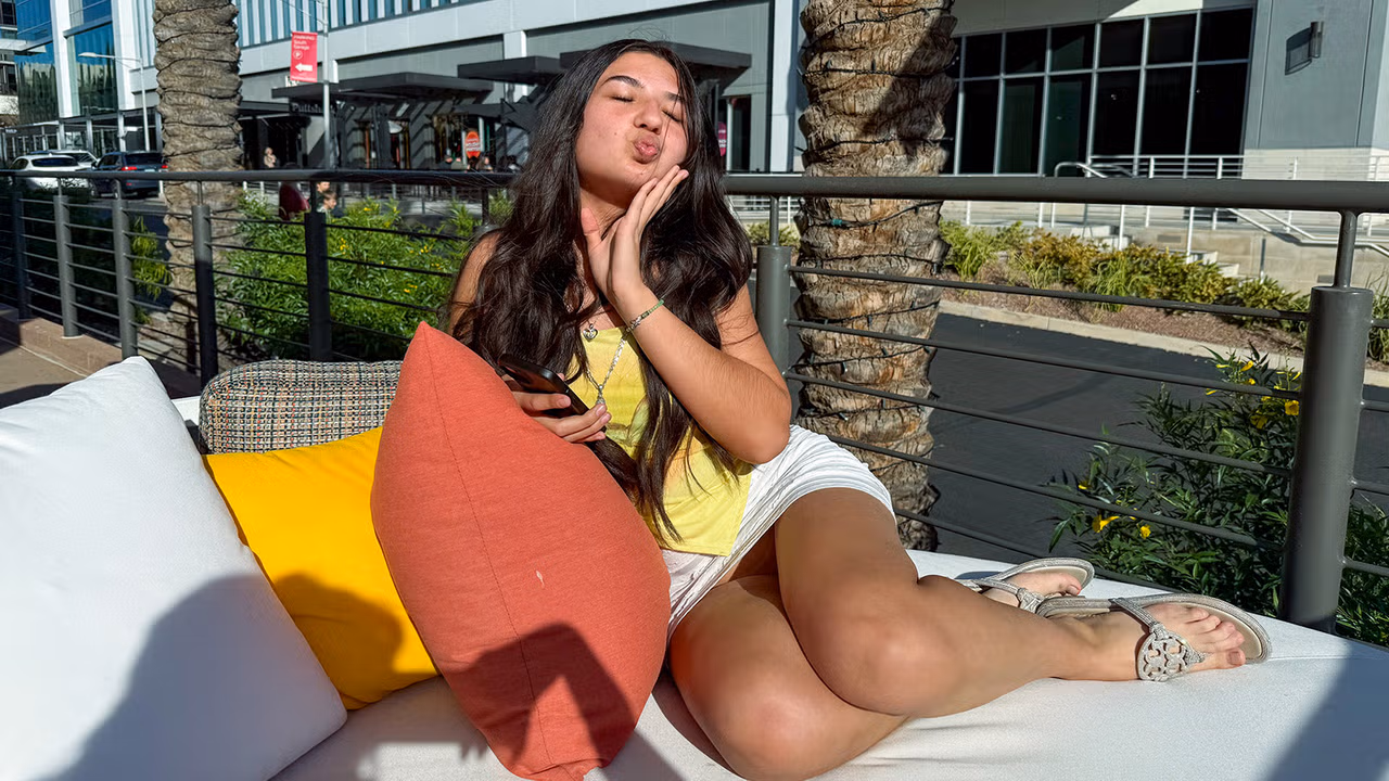 FTV Girls: Vanesa - Never Penetrated - Public Nudity